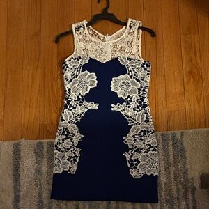 VENUS Navy and White Floral Lace Mini Dress